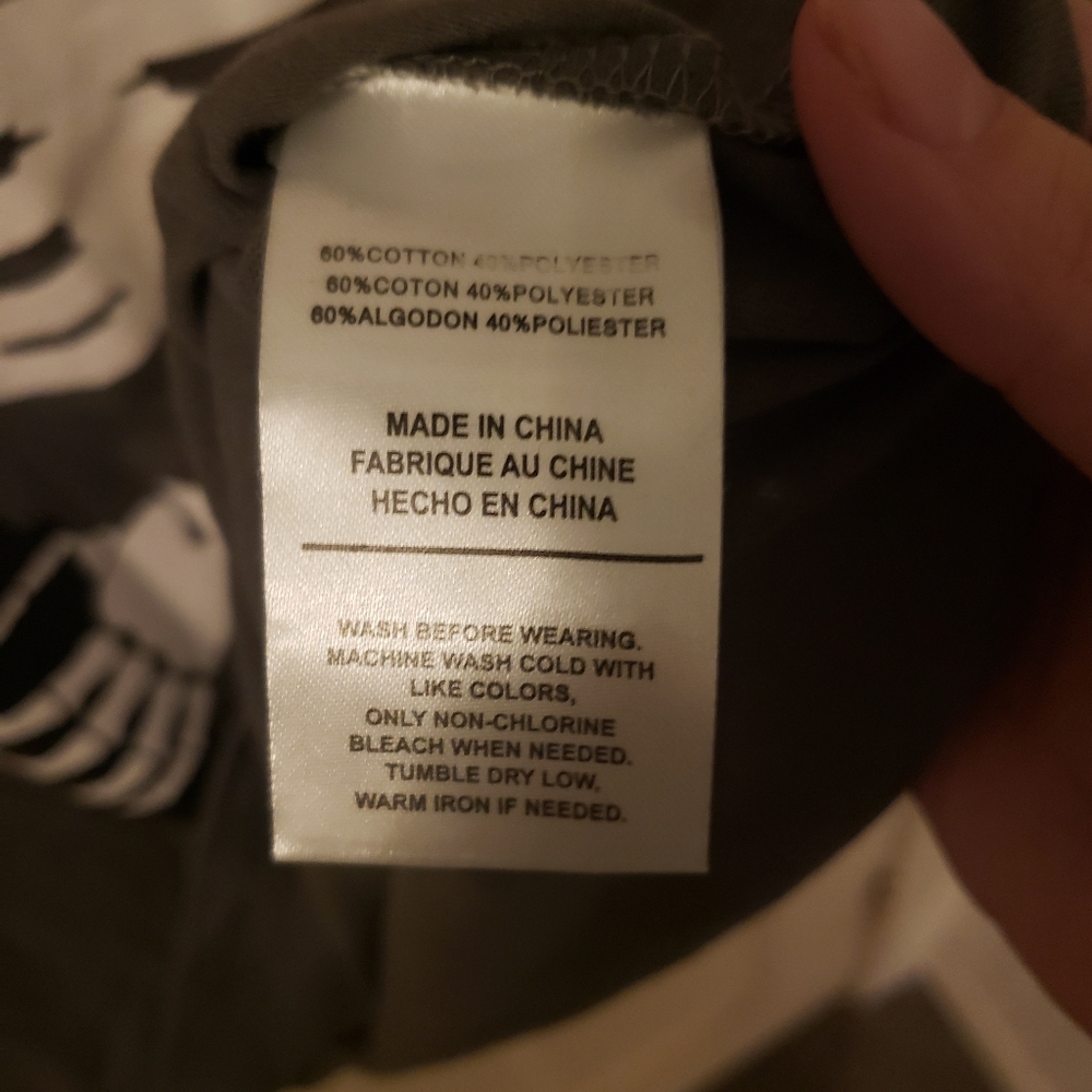 Literally Dead Graphic Tee - Picture 4 of 7